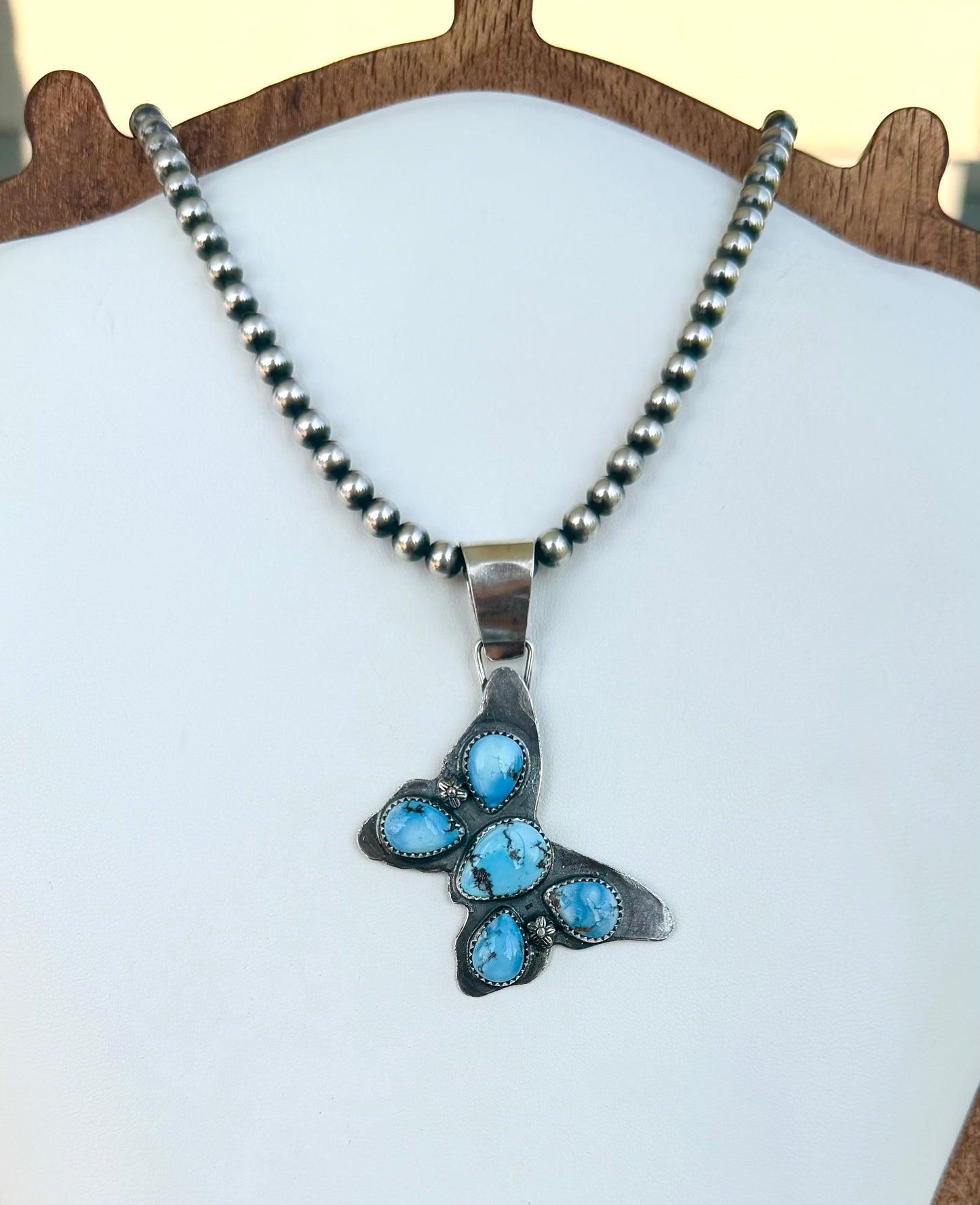 The Misty Pendant