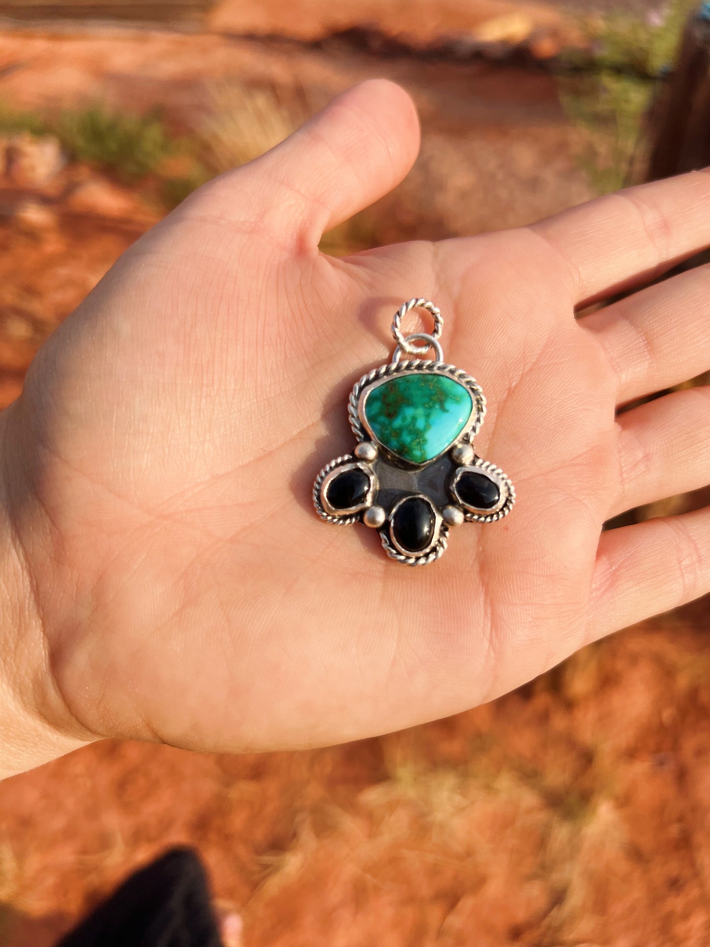 Layne Pendant