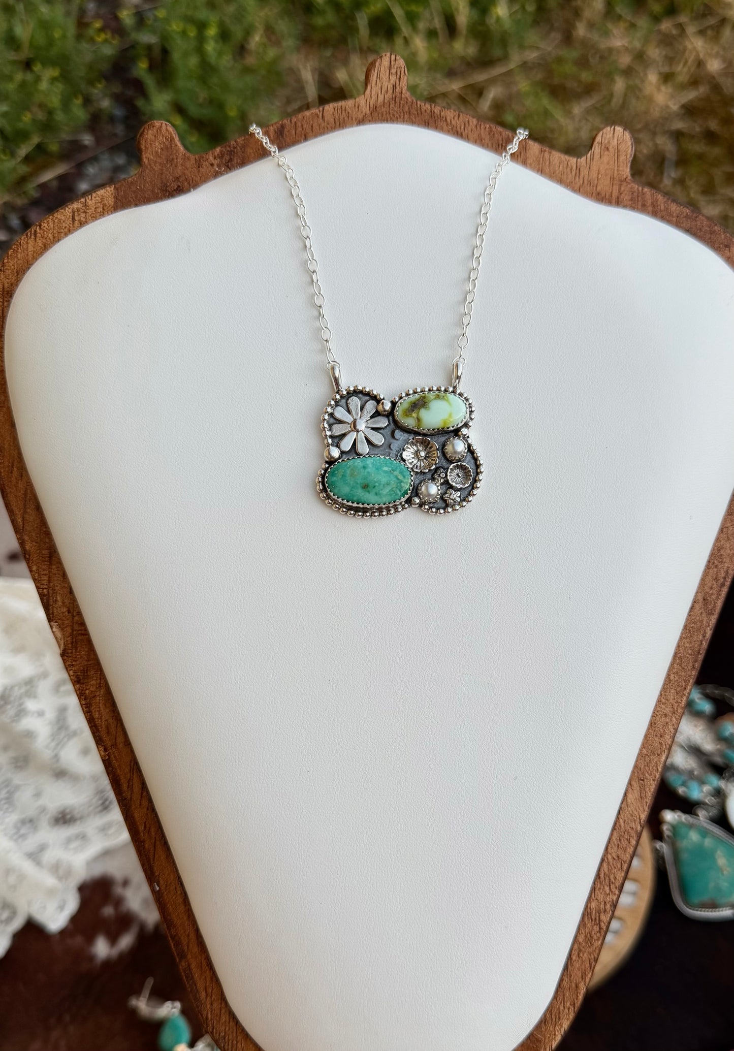 The Oakley Necklace